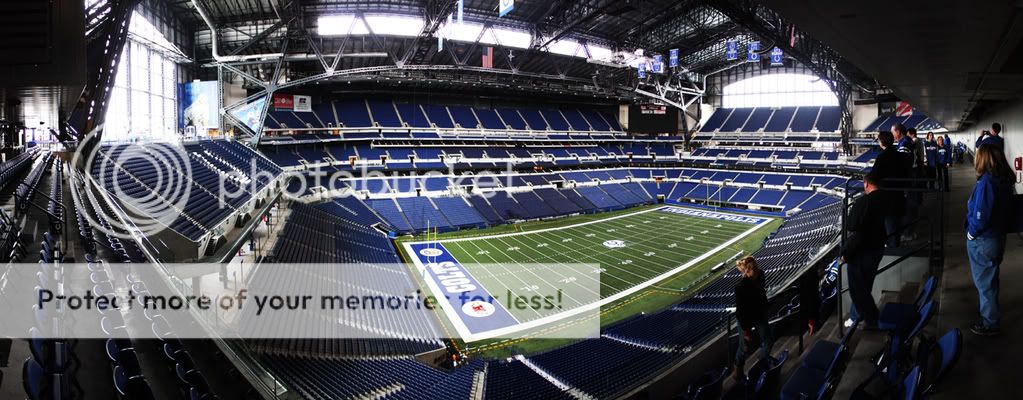 IMAGE: http://i691.photobucket.com/albums/vv271/pauljmccain/090103/IMG_1100panos.jpg