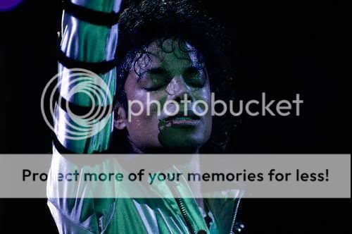 MichaelJackson4220838568.jpg